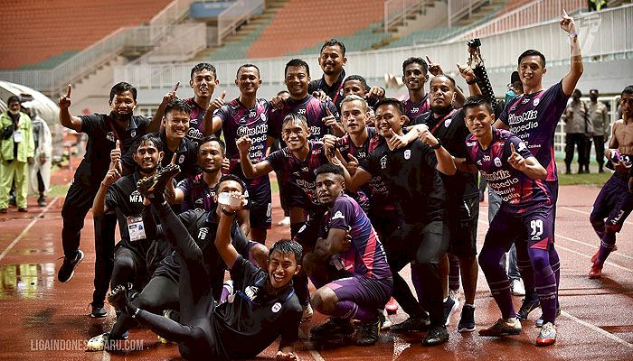 Pelatih Persib tak Tertarik Bahas Kesuksesan RANS Cilegon, Persis dan Dewa United Promosi ke Liga 1